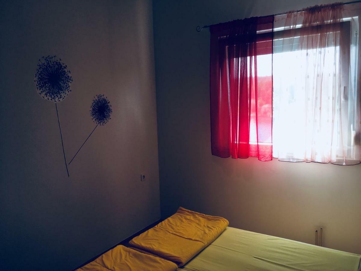 Dama Apartment Обровац Екстериор снимка